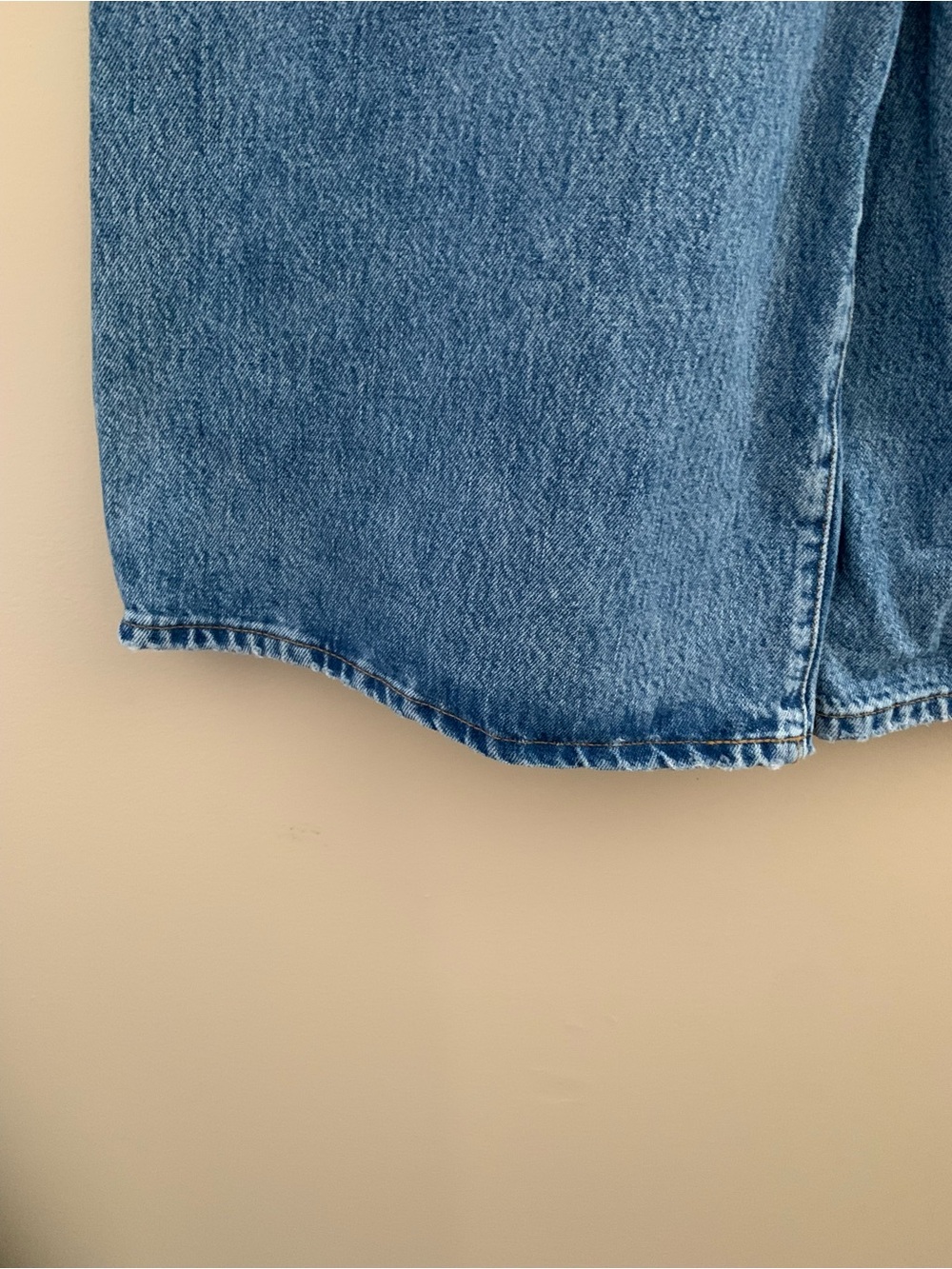 Zara high rise light wash culotte jeans with wide leg. Size 2 - Picture 5 of 13